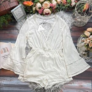 NWT flawed Lost + Wonder Sincerely Elegant white Lace Trim Romper